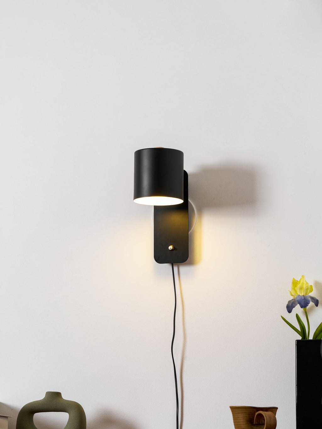 Rotatable Cylinder Plug-in Wall Lamp – product view 18