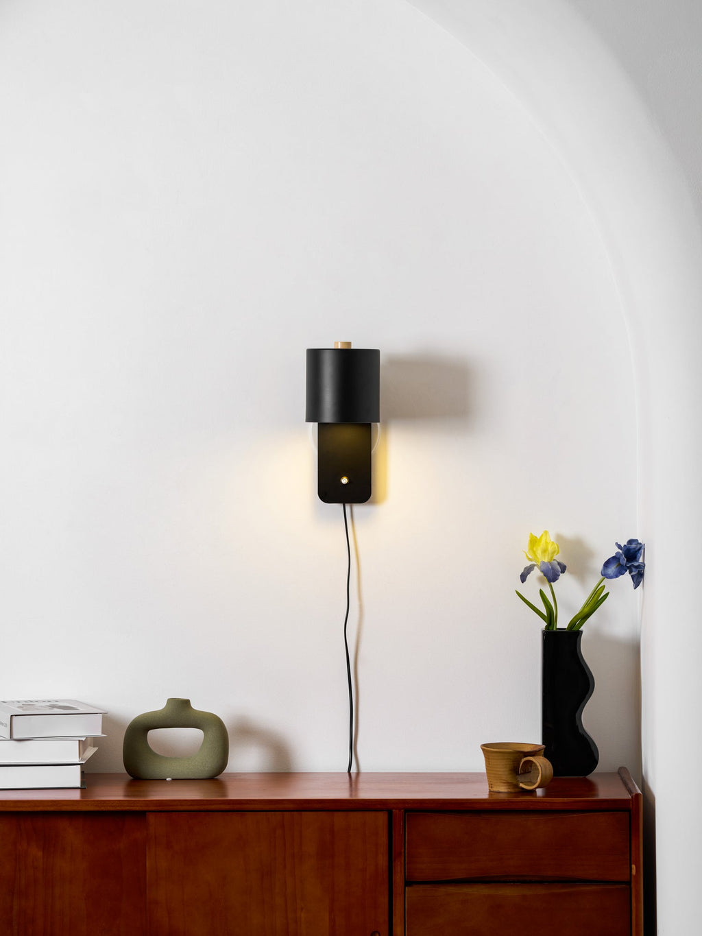 Rotatable Cylinder Plug-in Wall Lamp – product view 30
