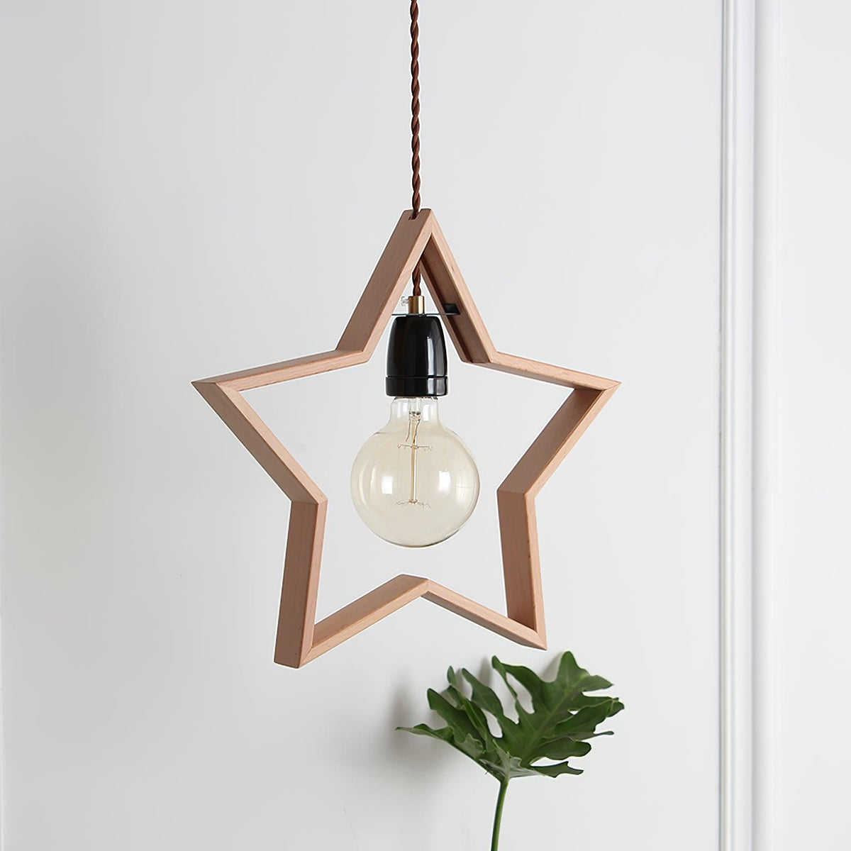 Wood Star Pendant Lamp — product view 2