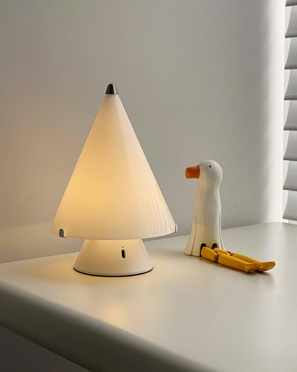 Miza Glass Table Lamp — product view 12