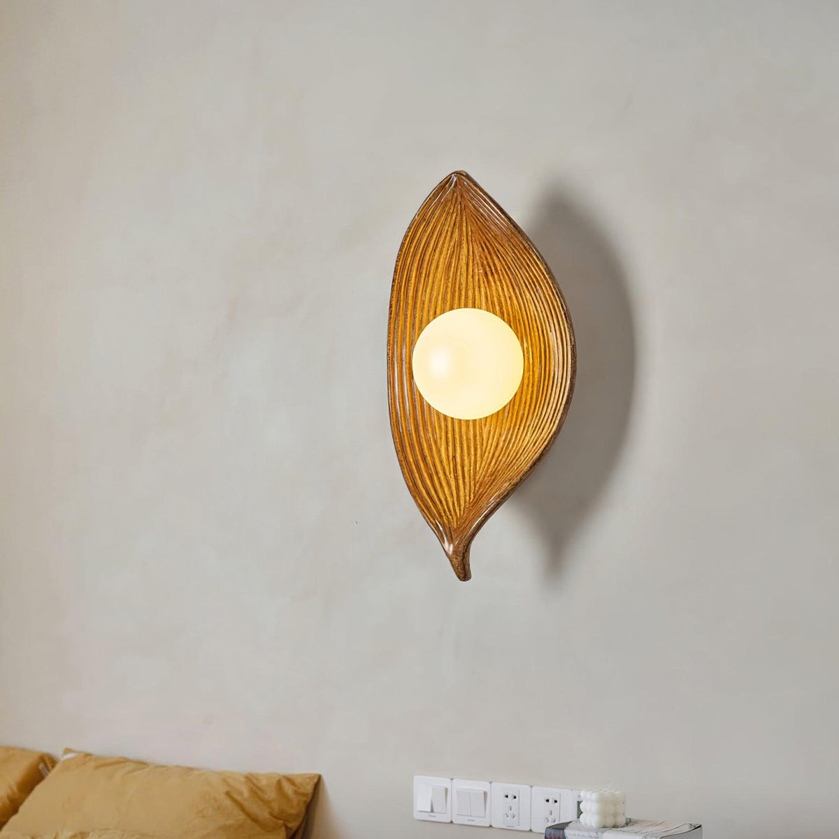 Leaves Acrylic Wall Light — product view 7
