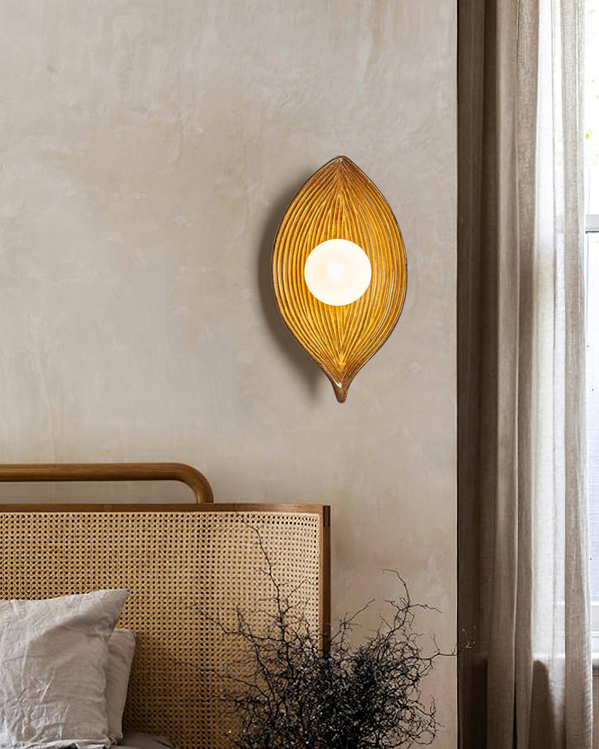 Leaves Acrylic Wall Light — product view 9