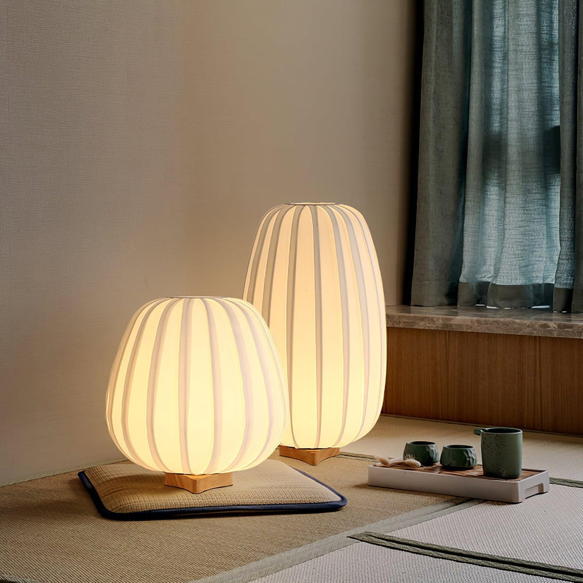 Fabric Minimalist Table Lamp — product view 3