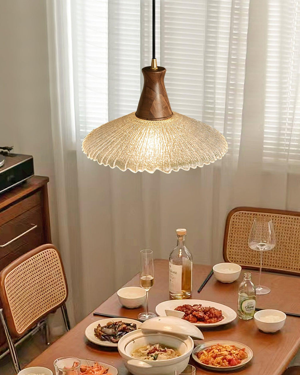 Eikon Glass Pendant Lamp — product view 9
