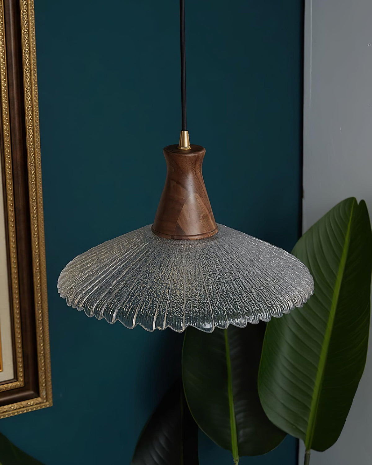 Eikon Glass Pendant Lamp — product view 12