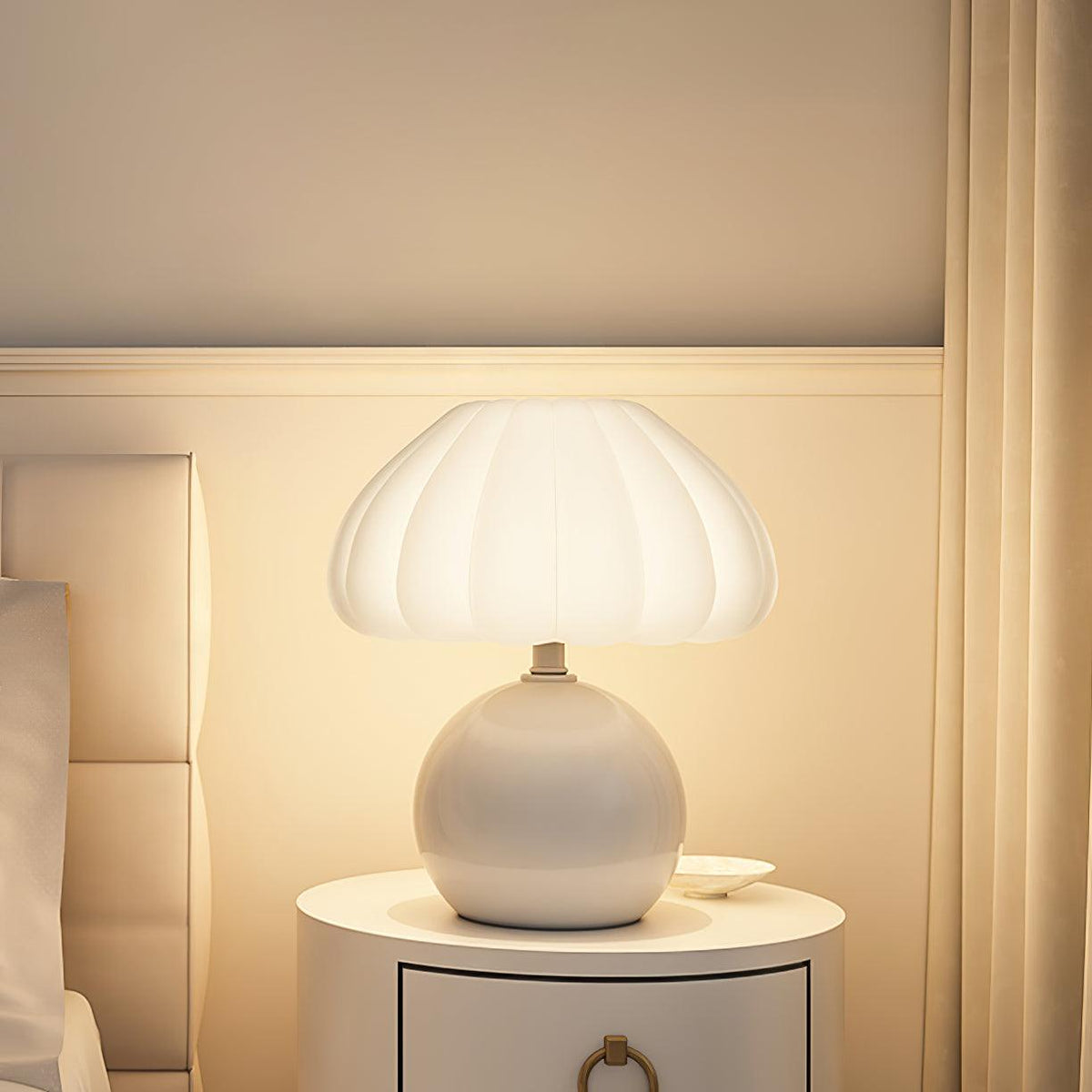 Willy Mushroom Metal Table Lamp — product view 22