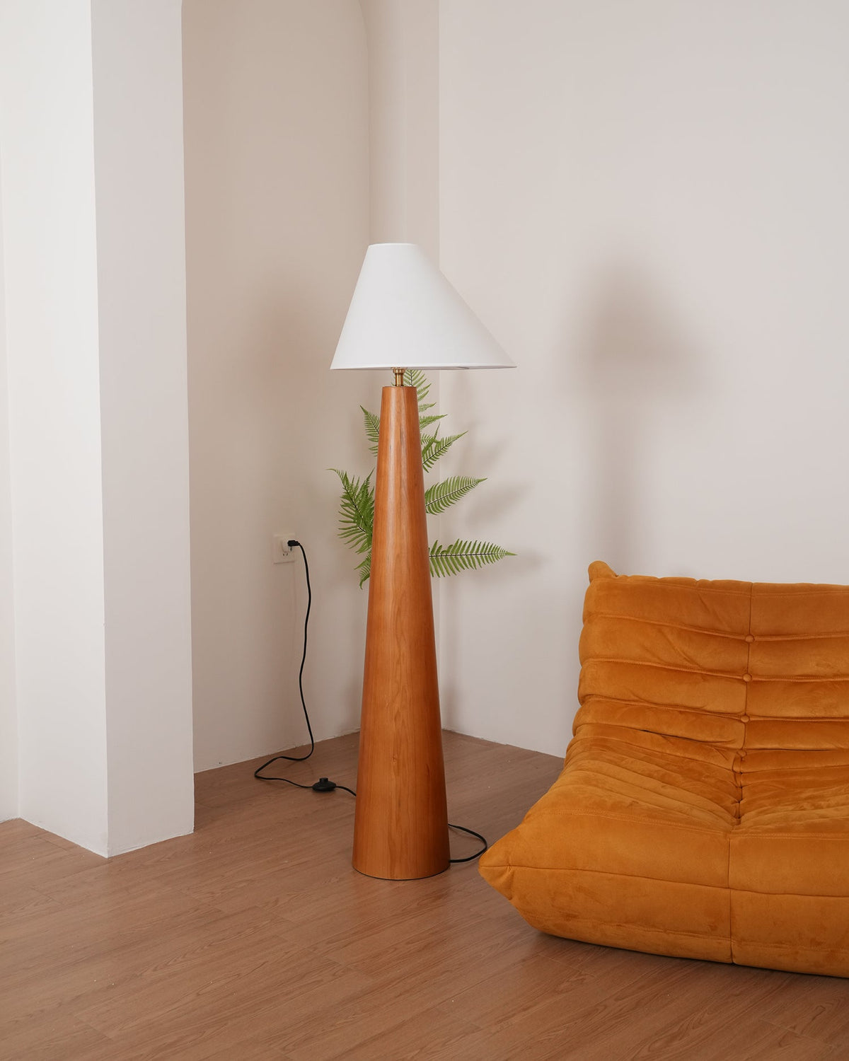 Alvin Wood Floor Lamp — product view 8