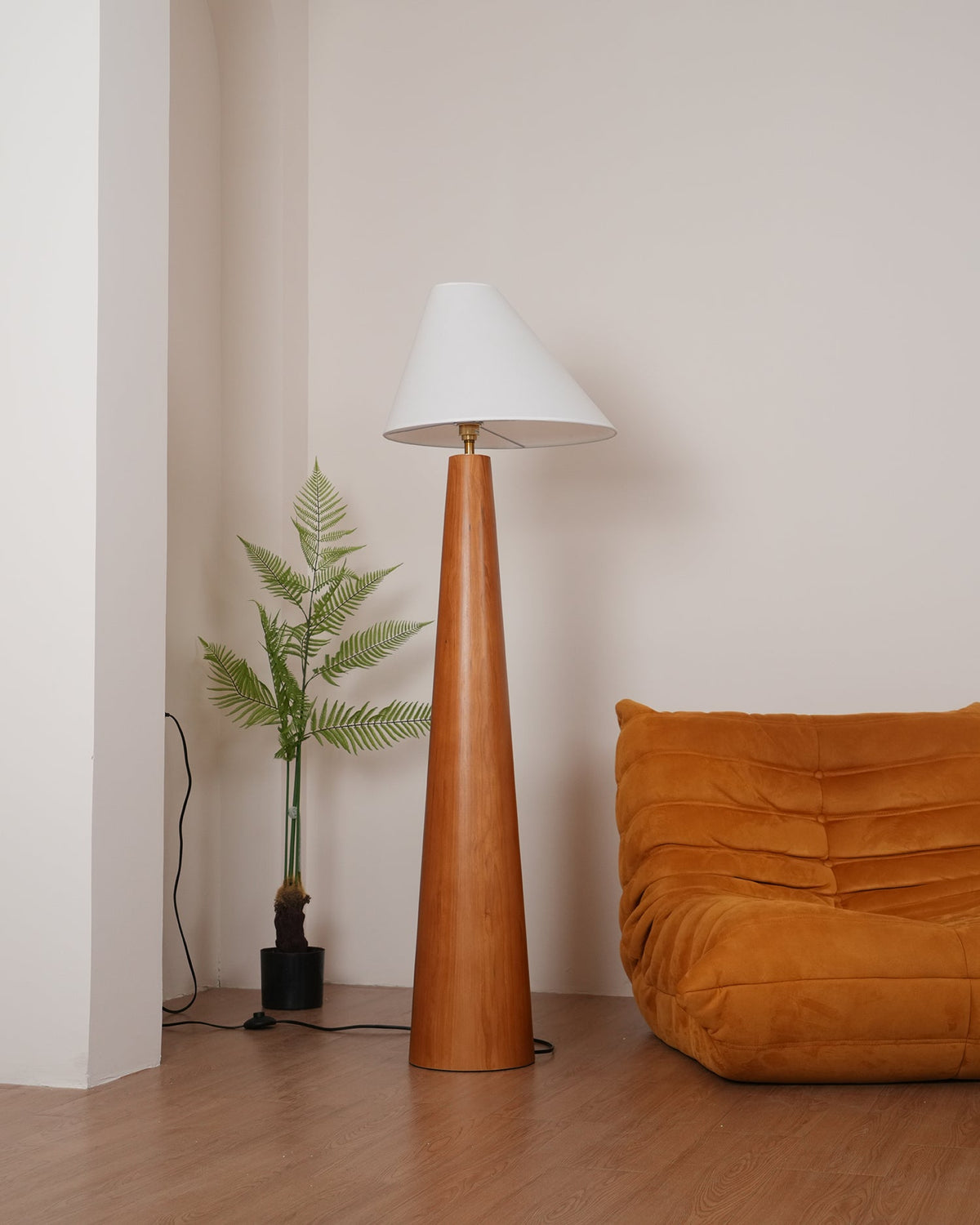 Alvin Wood Floor Lamp — product view 10