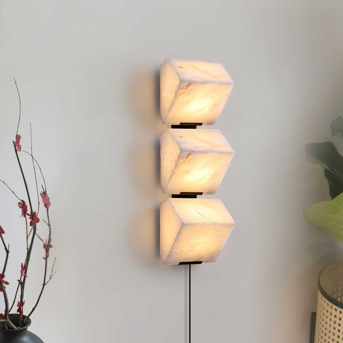 Alabaster Staircase Plug-in Wall Lamp – product view 2