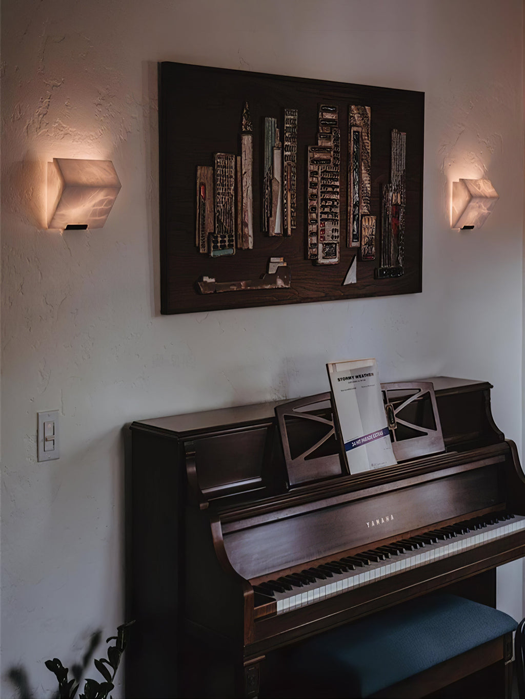 Alabaster Staircase Plug-in Wall Lamp – product view 25