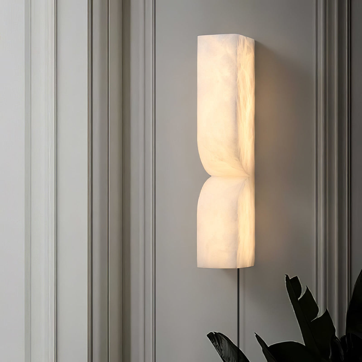 Alabaster Essence Plug-in Wall Sconce – product view 2