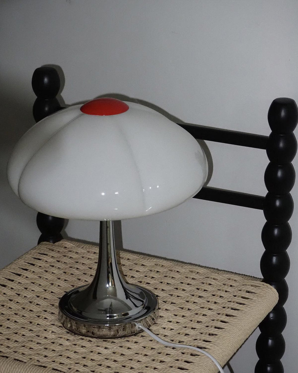 Toledo Mushroom Glass Table Lamp — product view 8