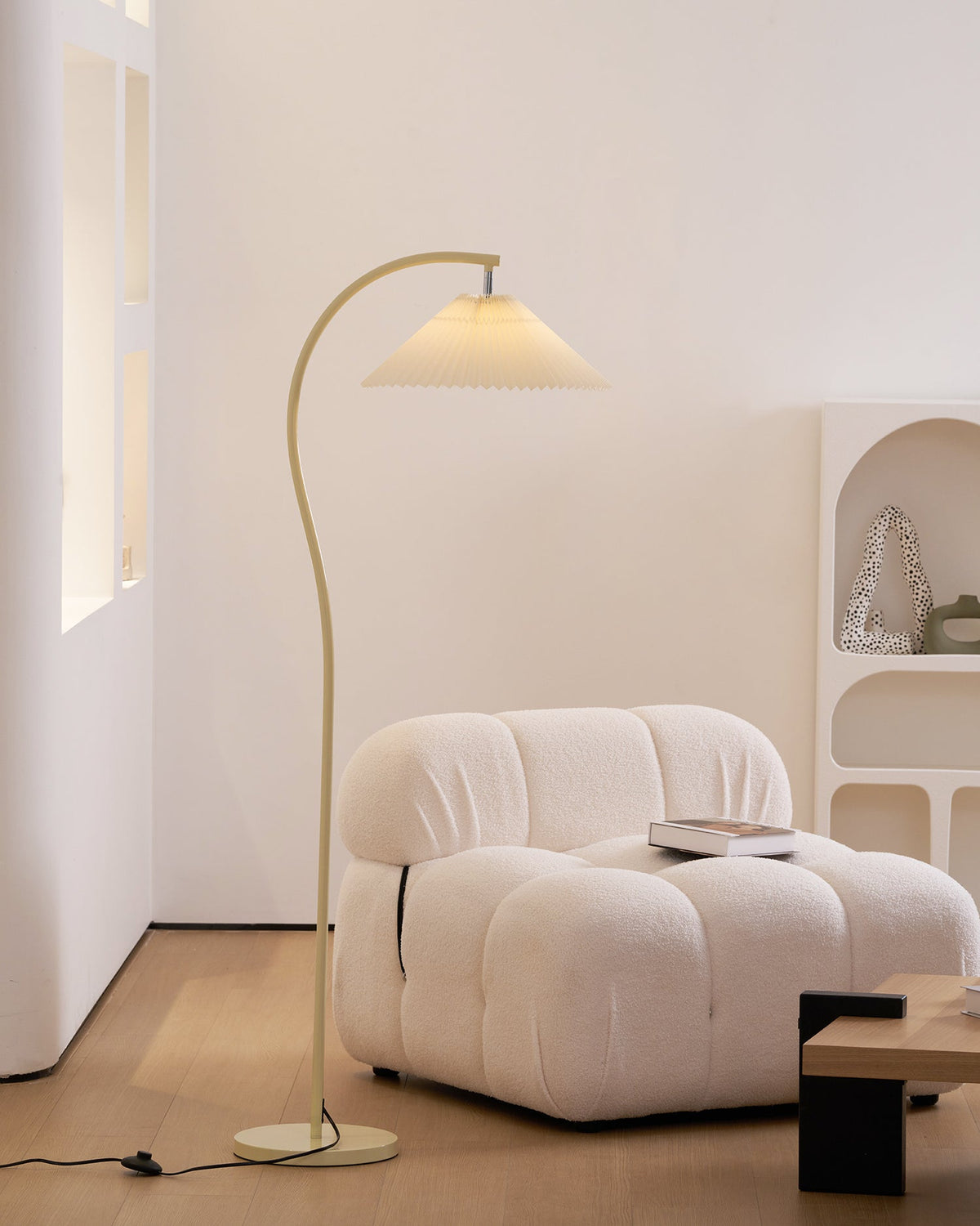 Caprani Tove Metal Floor Lamp — product view 12