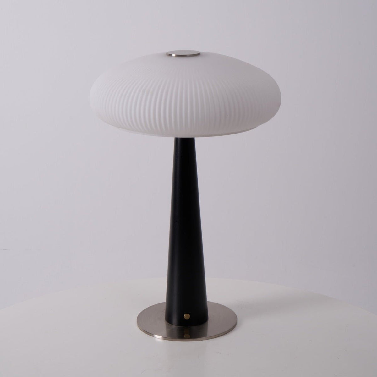 Aeruno Table Lamp — product view 15