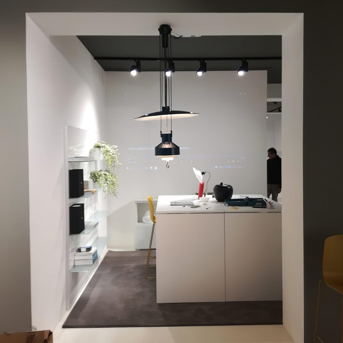 Jeka Pendant Lamp — product view 3
