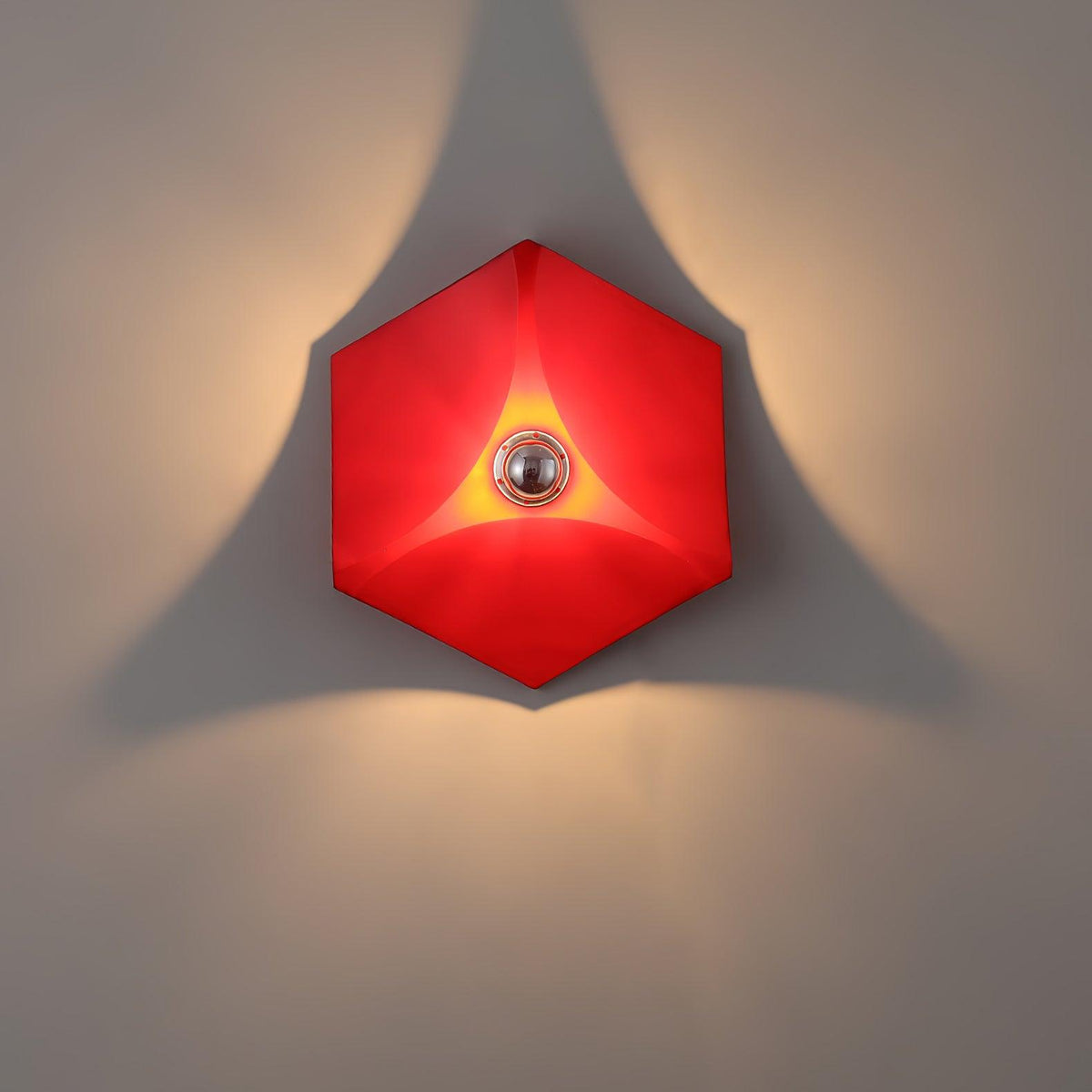 Toledo Metal Wall Lamp — product view 3