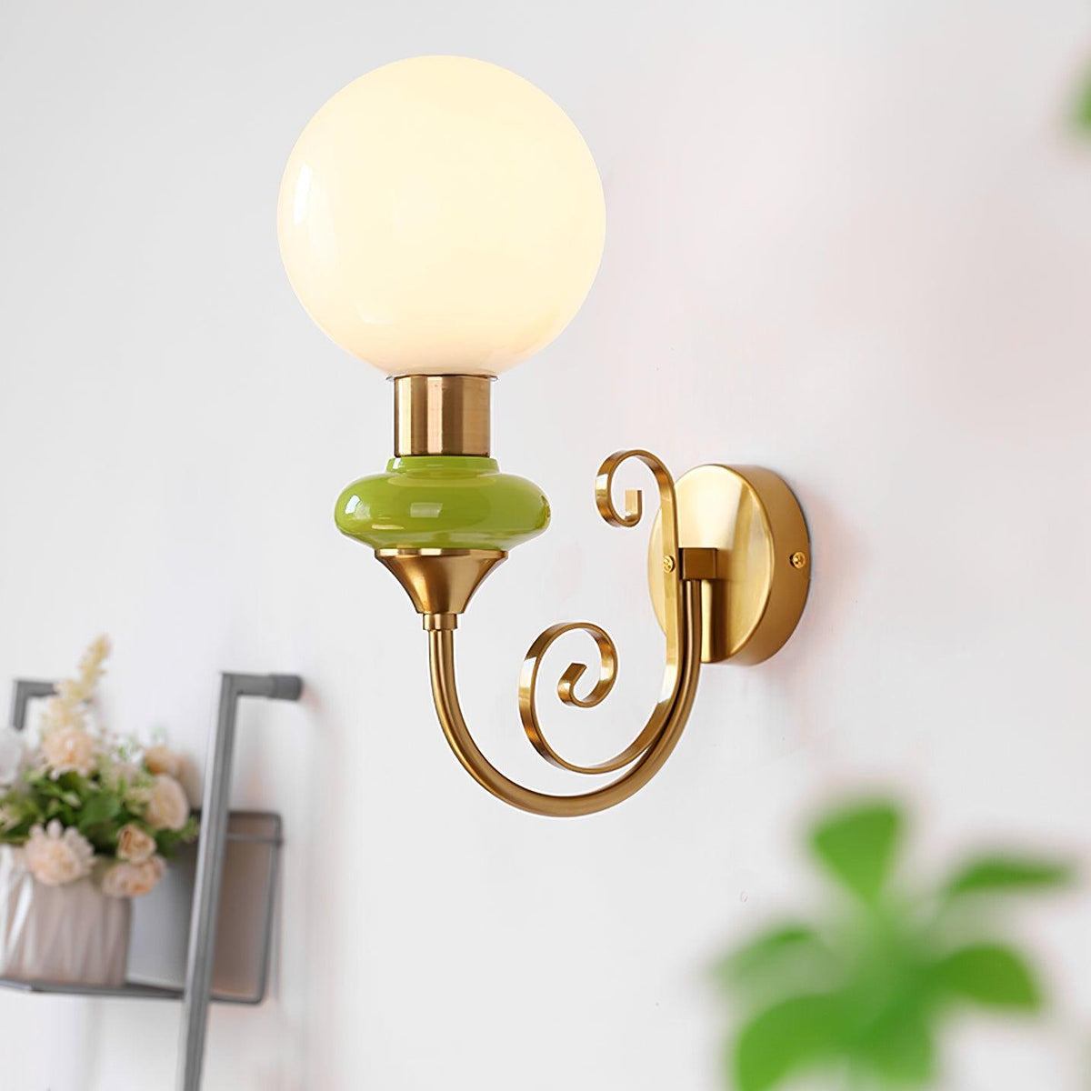 Onyx Glass Wall Lamp — product view 2
