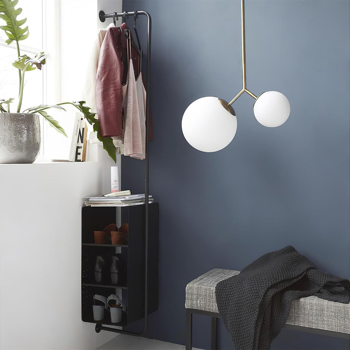 Twis Glass Pendant Lamp — product view 4