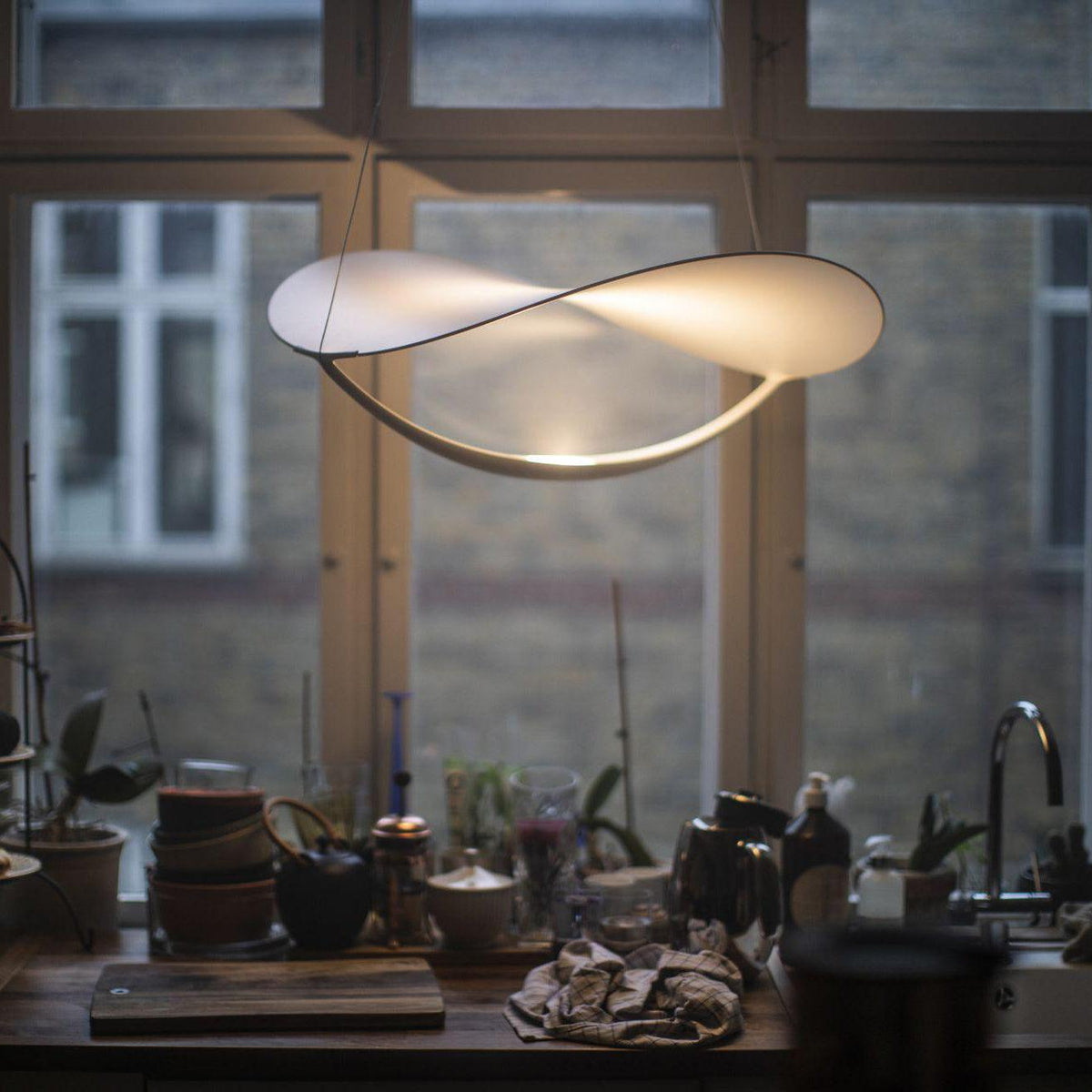 Shield Metal Pendant Lamp — product view 2