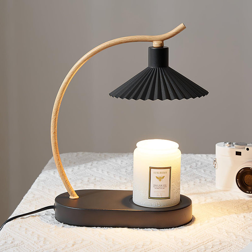 Perla Pleated Metal Table Lamp — product view 2
