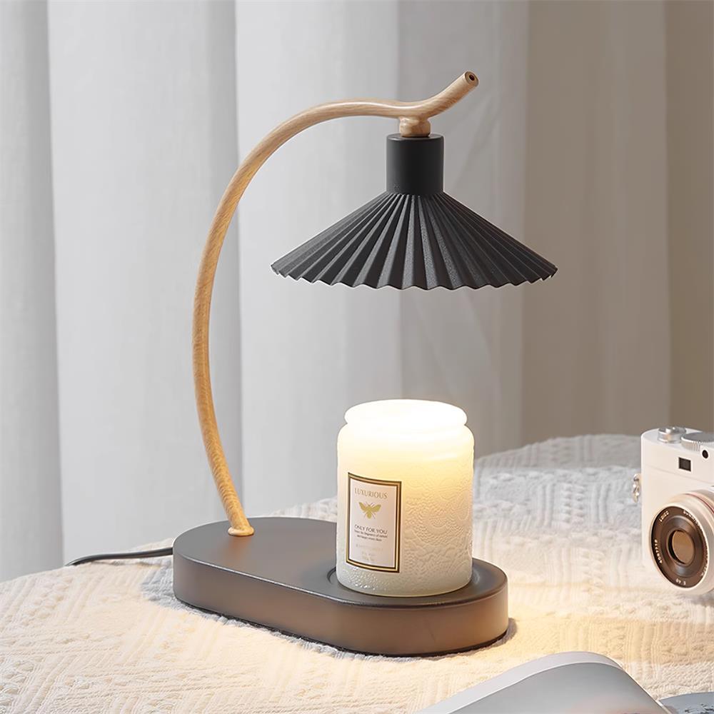Perla Pleated Metal Table Lamp — product view 11