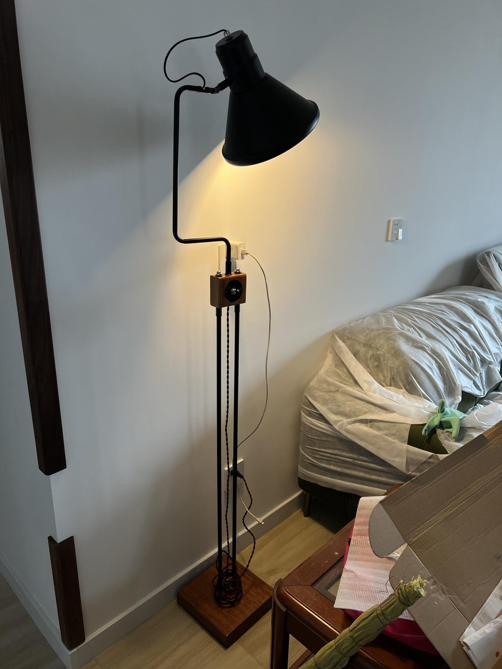 Retro Toia Wood Floor Lamp — product view 6