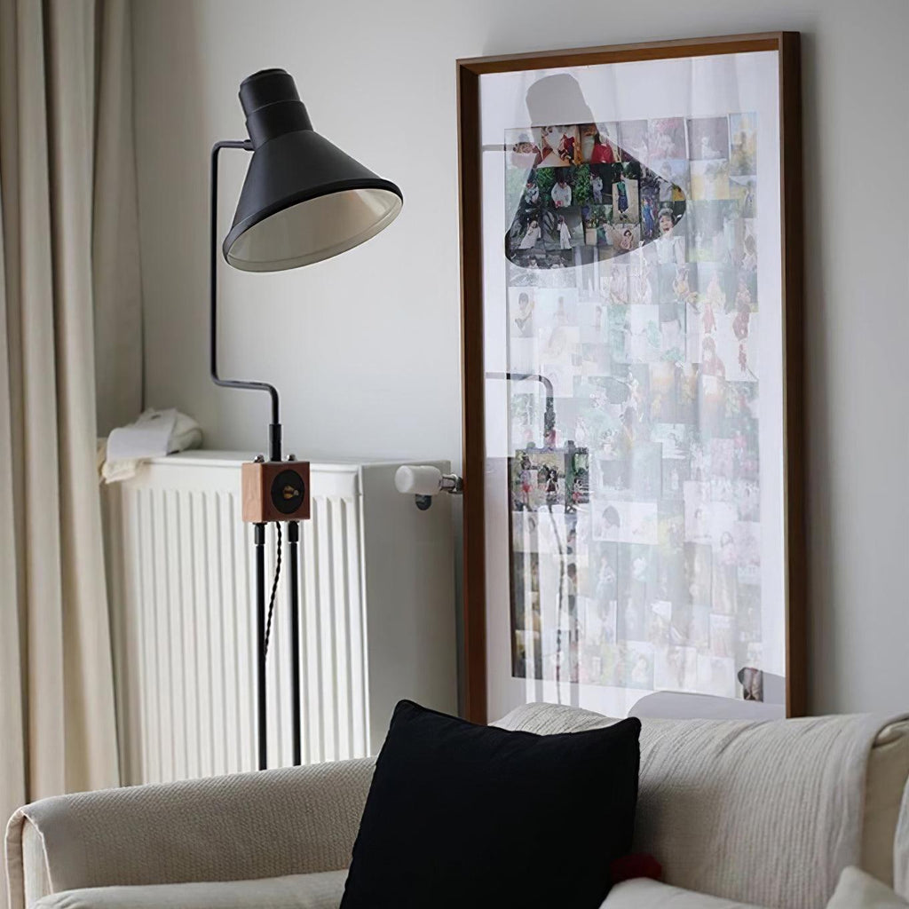 Retro Toia Wood Floor Lamp — product view 11