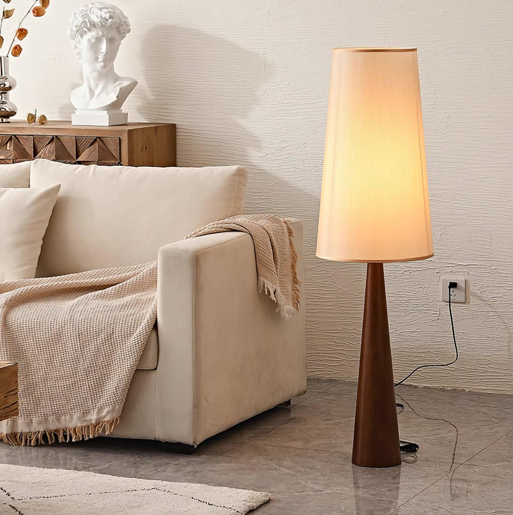 Svelte Floor Lamp — product view 2