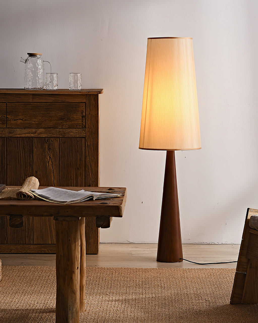 Svelte Floor Lamp — product view 17