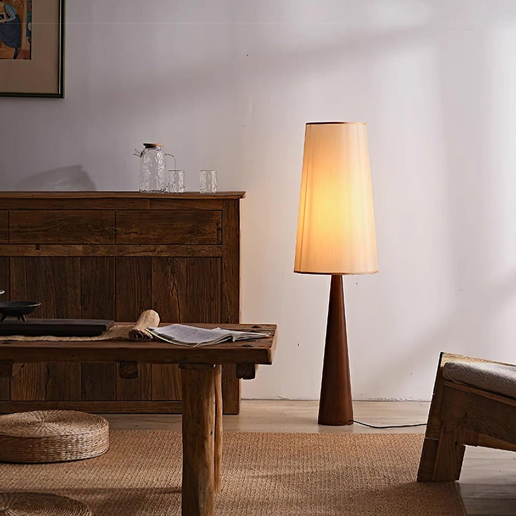 Svelte Floor Lamp — product view 25