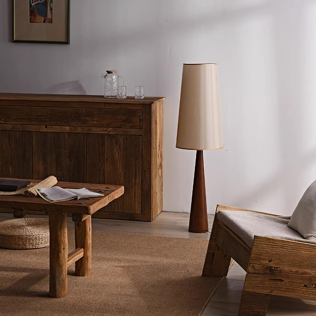 Svelte Floor Lamp — product view 26