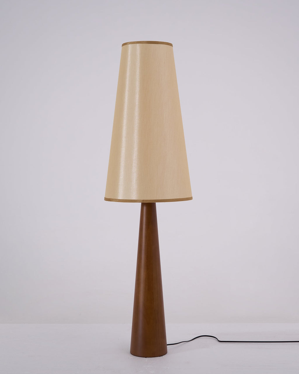 Svelte Floor Lamp — product view 32
