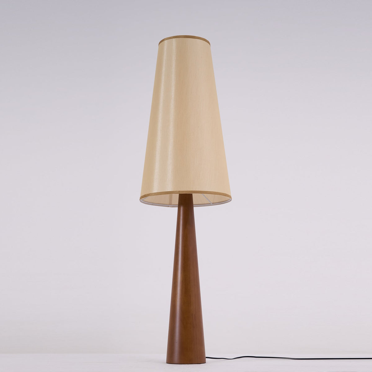 Svelte Floor Lamp — product view 34