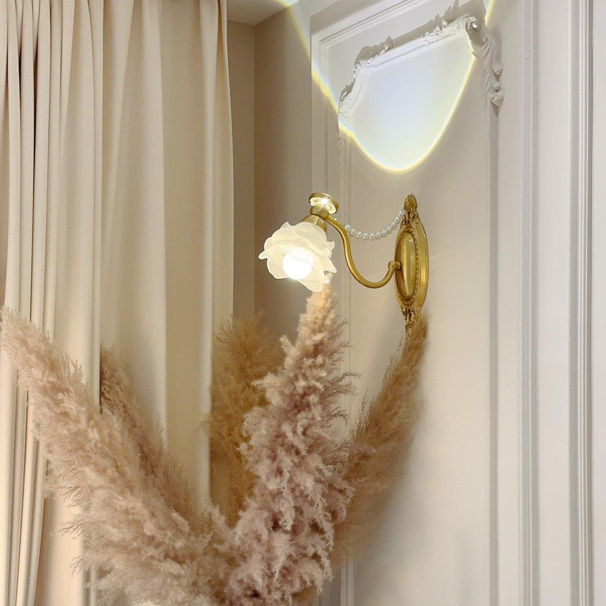 Brass Floral Wall Lamp — product view 4
