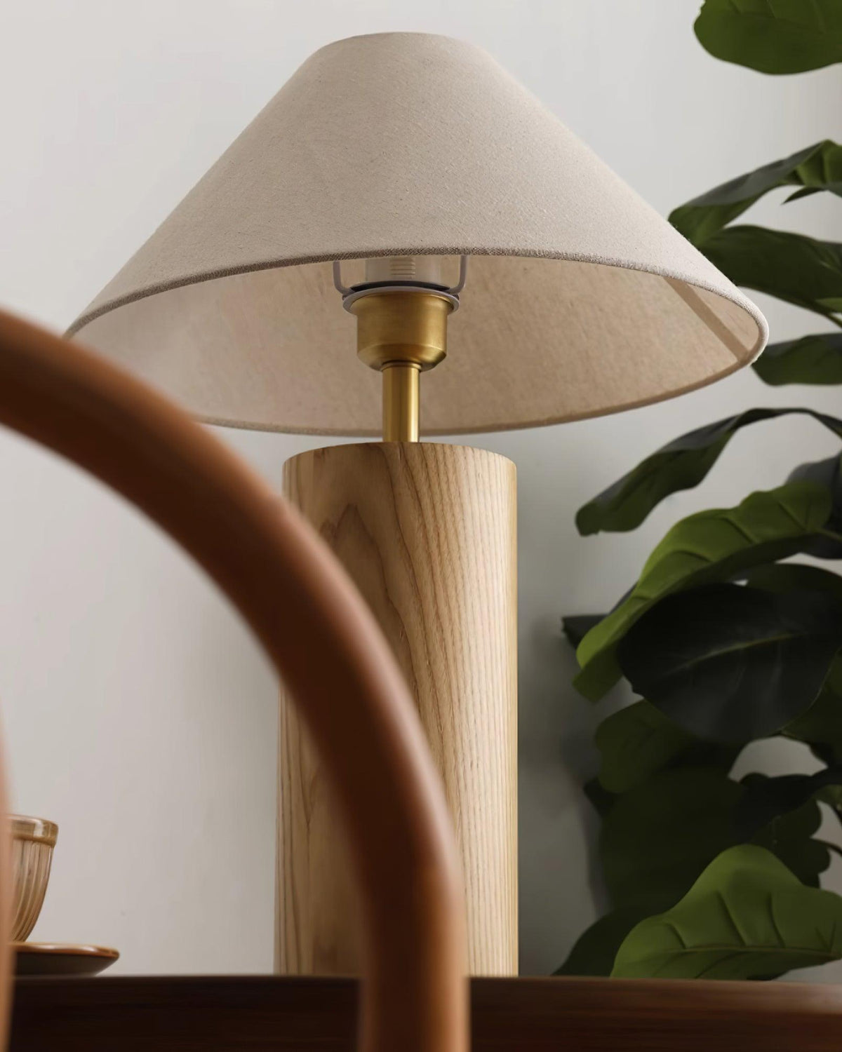 James Wood Table Lamp — product view 13