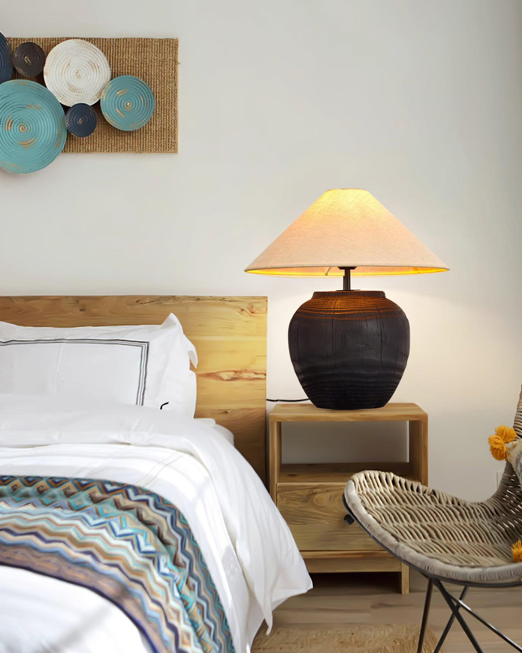 Black Karen Metal Table Lamp — product view 18