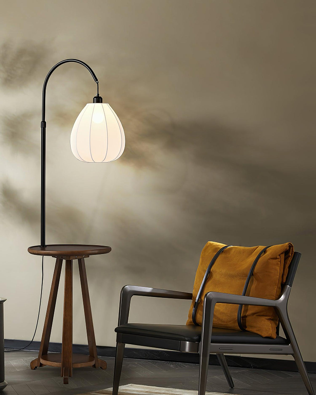 Hector Wood Floor Lamp — product view 3