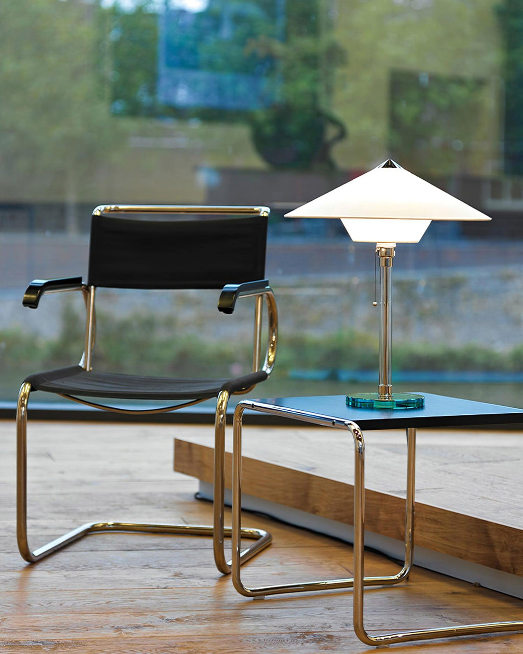 Wagenfeld Glass Table Lamp — product view 9