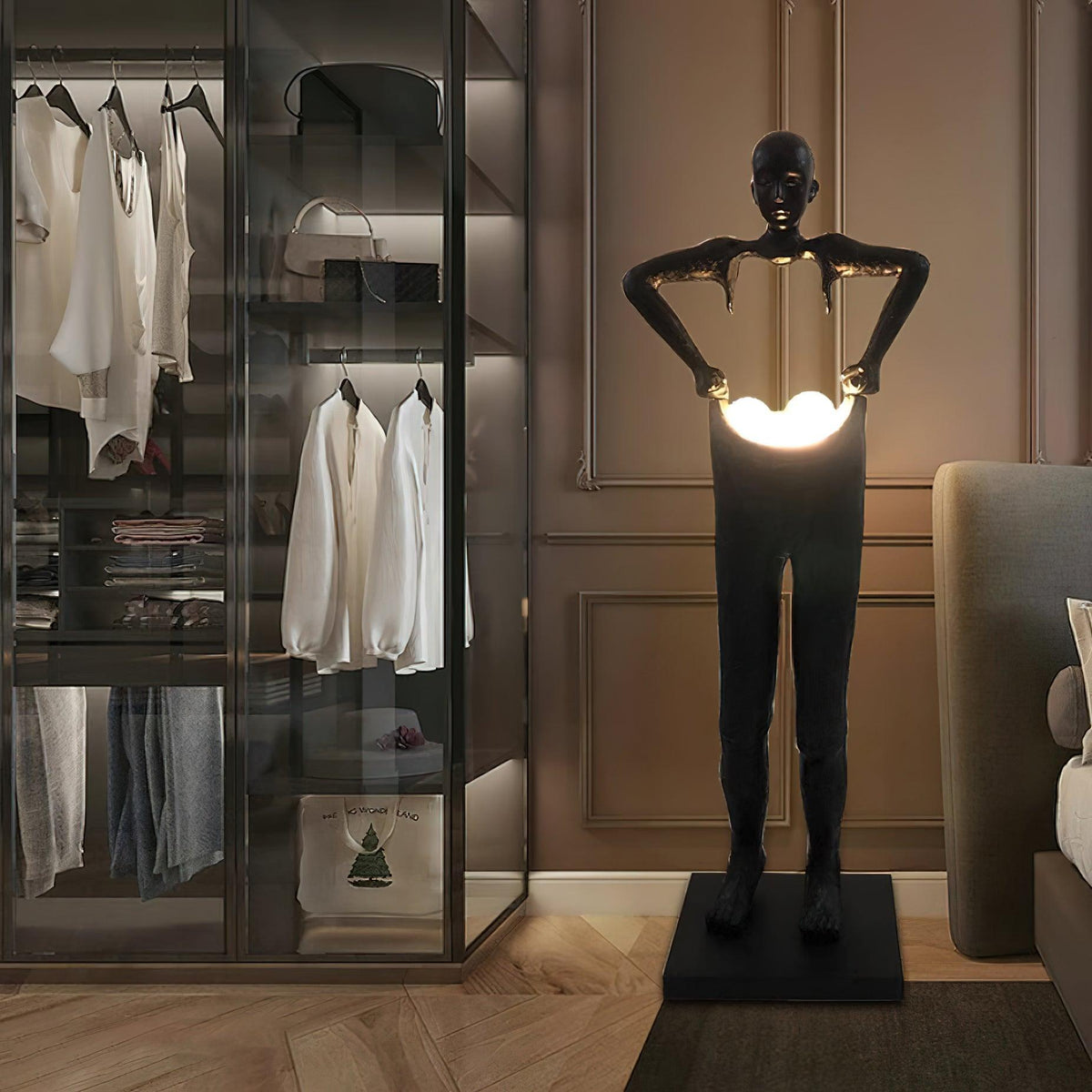 Man Carrying Pants Statue Glass Floor Lamp — product view 9