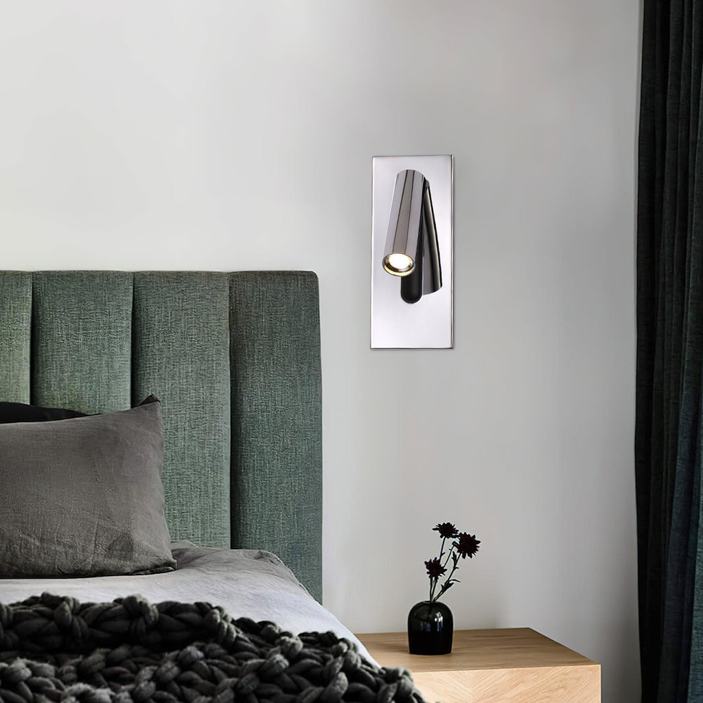 Modern Laiton Metal Wall Lamp — product view 6
