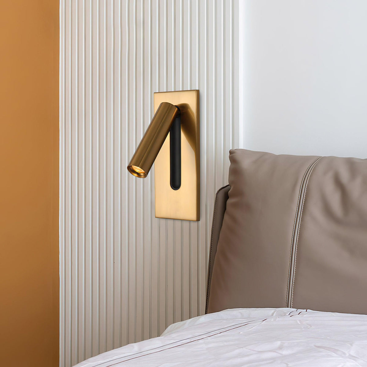 Modern Laiton Metal Wall Lamp — product view 8