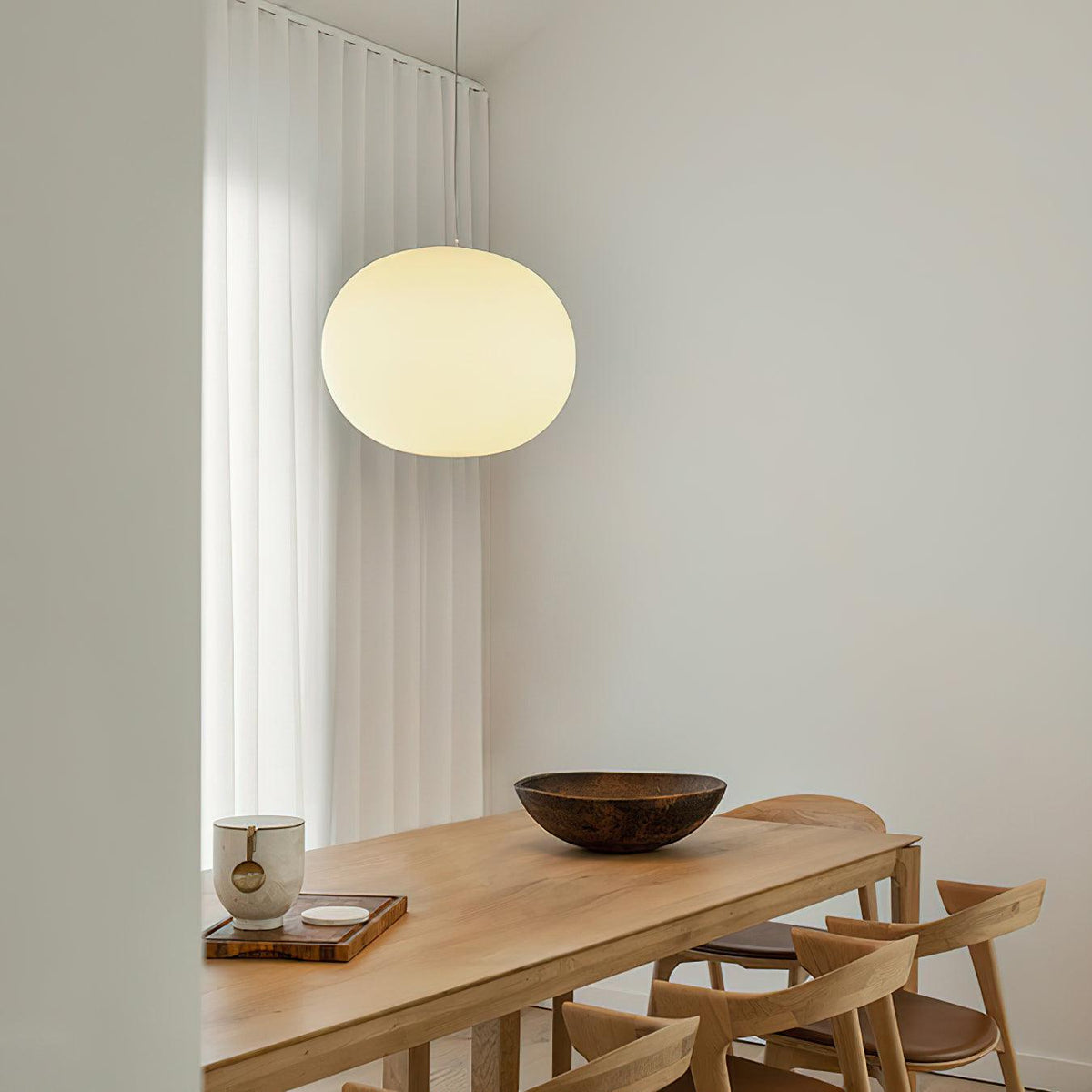 Gloating Glass Pendant Lamp — product view 2