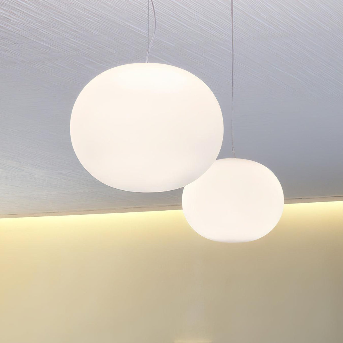 Gloating Glass Pendant Lamp — product view 8