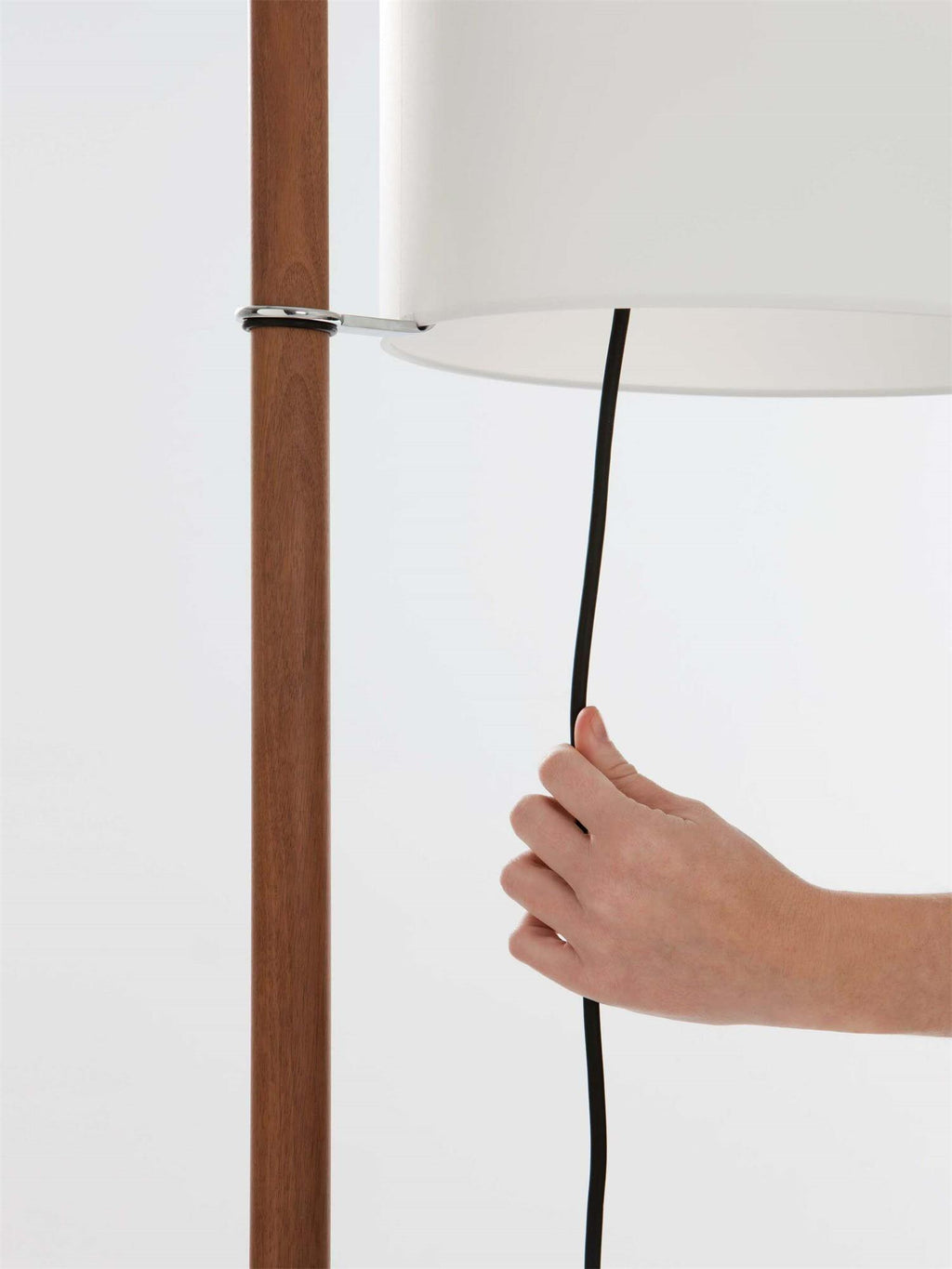 Gerald Wood Floor Lamp — product view 17
