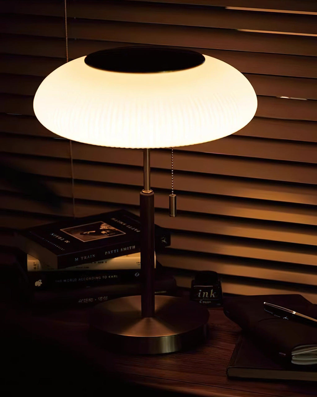 Matsutake Mushroom Glass Table Lamp — product view 3