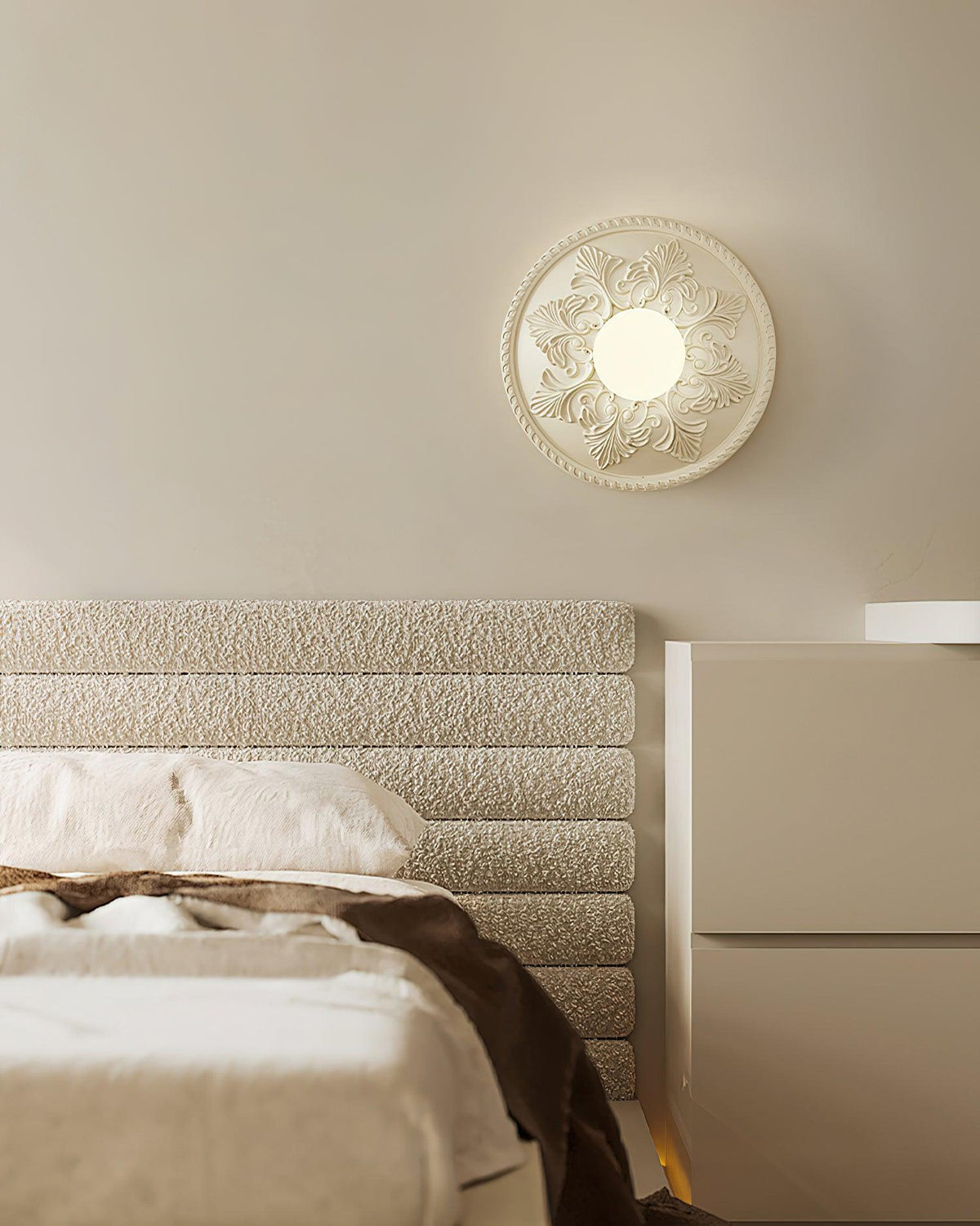 Ekena Resin Wall Lamp — product view 9