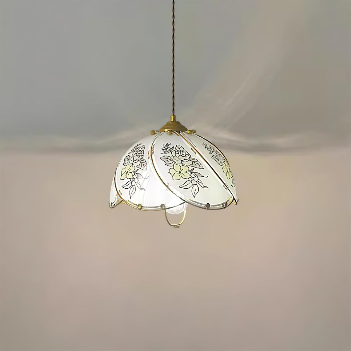 Tiffany Lily Glass Pendant Lamp — product view 10