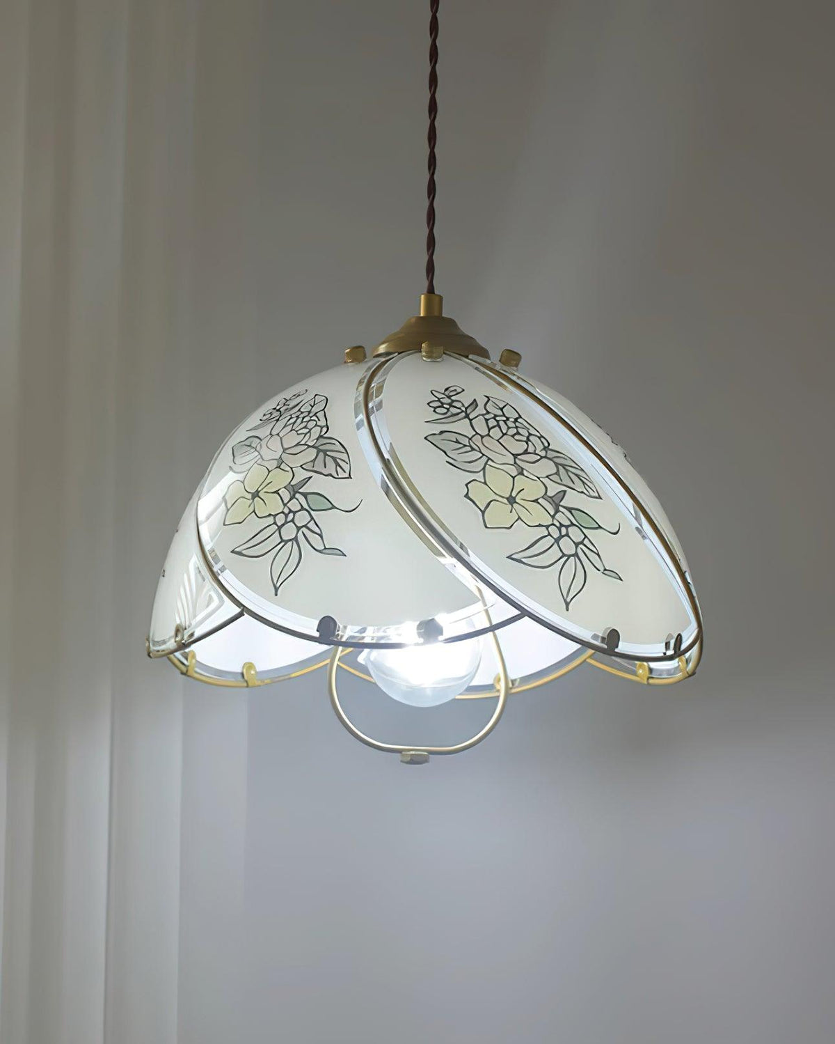 Tiffany Lily Glass Pendant Lamp — product view 12
