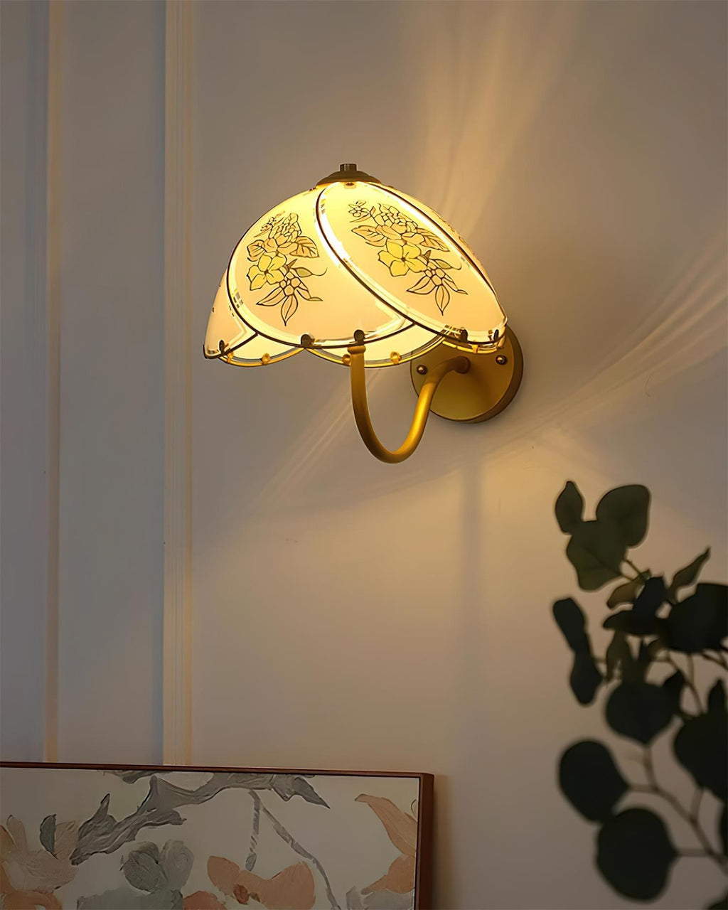 Tiffany Lily Glass Wall Lamp — product view 13