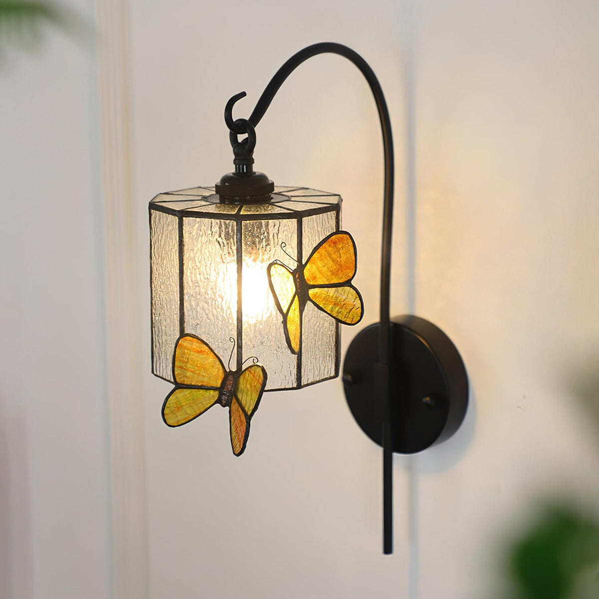 Briandy Tiffany Glass Wall Lamp — product view 4